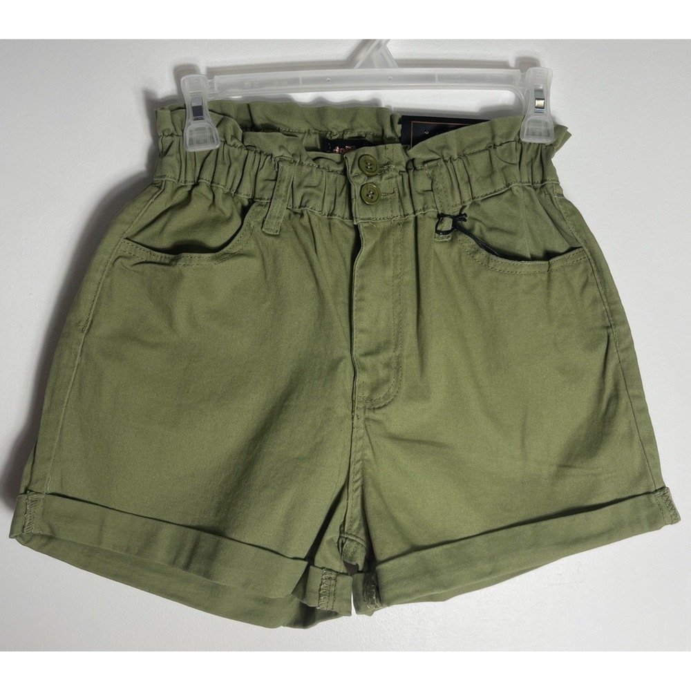 Dollhouse Gladys Y2K Mom Shorts Size 5/6 NWT Sage Green 3" Inseam